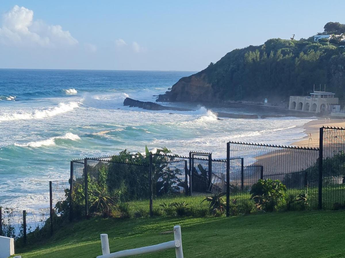 Holiday home Four Bedroom Main 2 Bedroom Beachfront Ktl1 Ballito