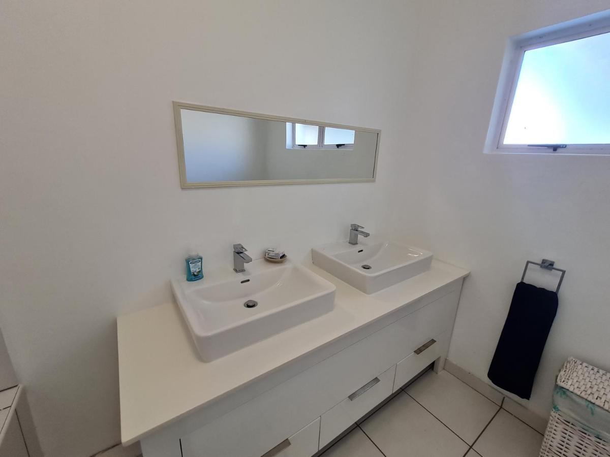 Holiday home Four Bedroom Main 2 Bedroom Beachfront Ktl1