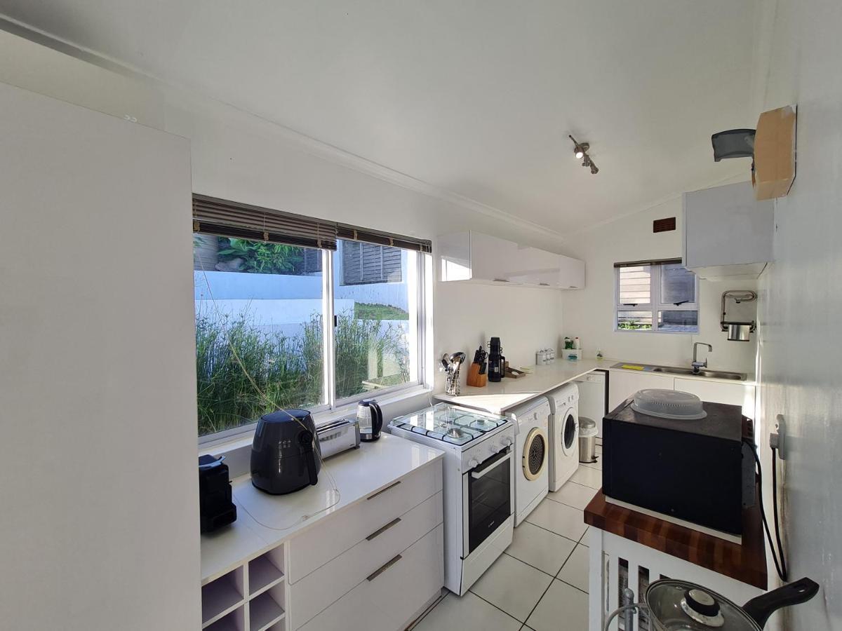 Four Bedroom Main 2 Bedroom Beachfront Ktl1 Holiday home