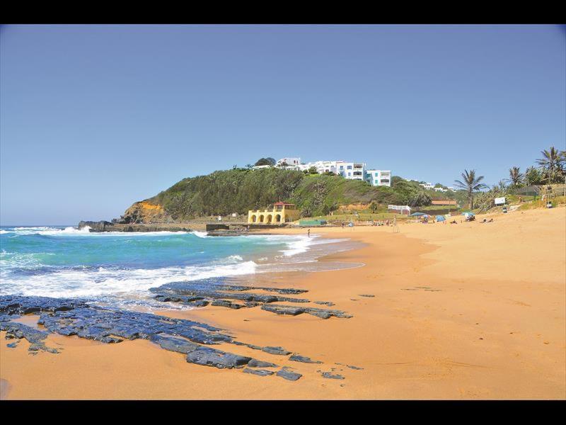 Four Bedroom Main 2 Bedroom Beachfront Ktl1