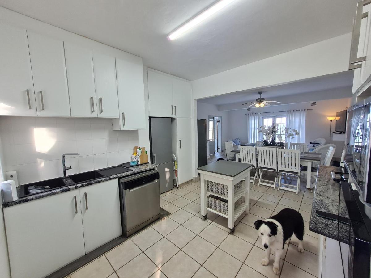 Holiday home Four Bedroom Main 2 Bedroom Beachfront Ktl1 *